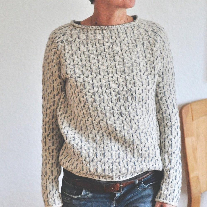 Ronja | Grå sweater med bådudskæring