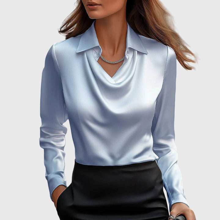 Sylvie Bluse med luksuriøs glans og plissering ved halsen