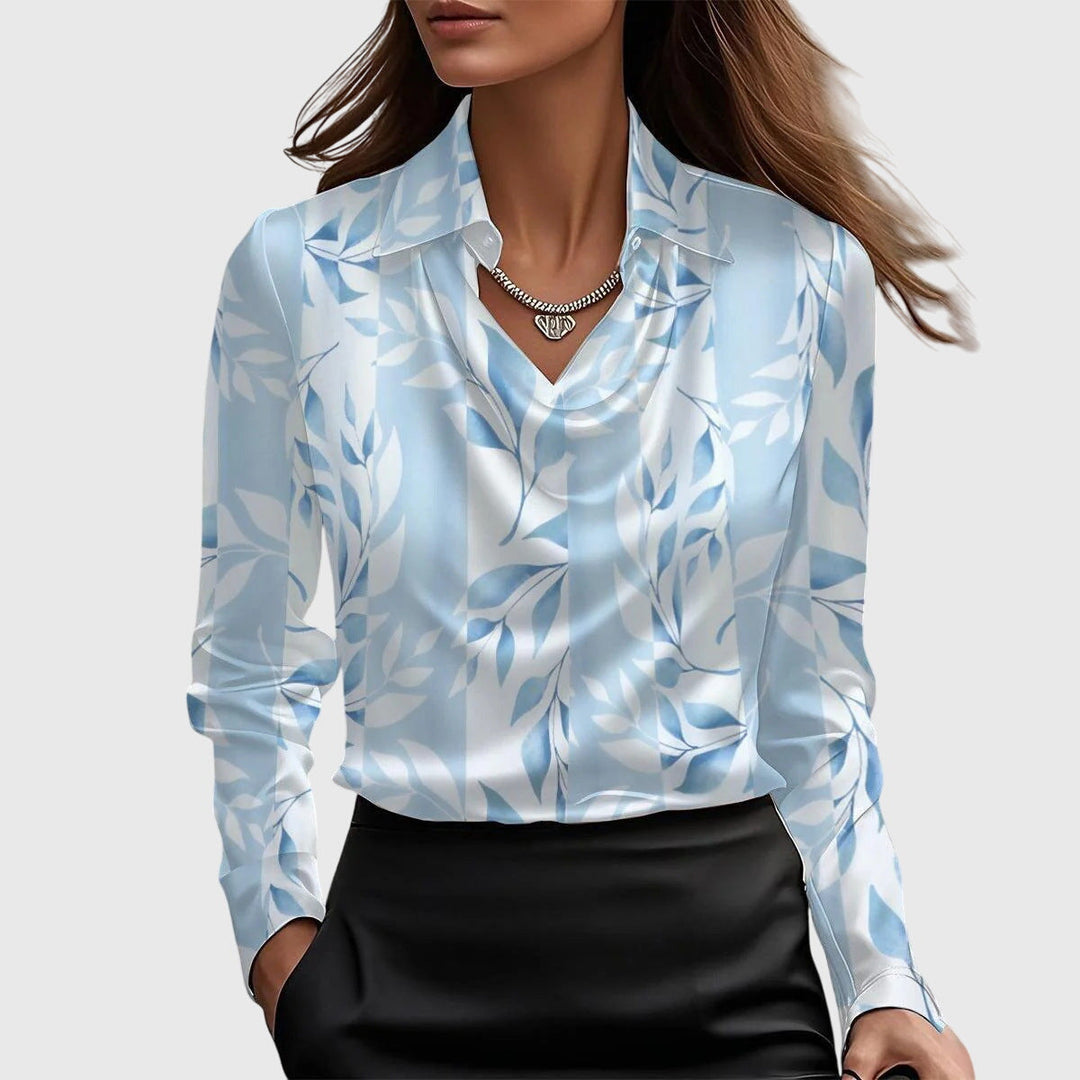 Sylvie Bluse med luksuriøs glans og plissering ved halsen